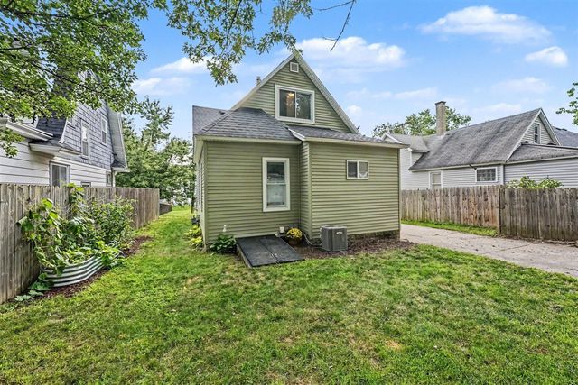1355 Valley, Grand Rapids, MI 49504
