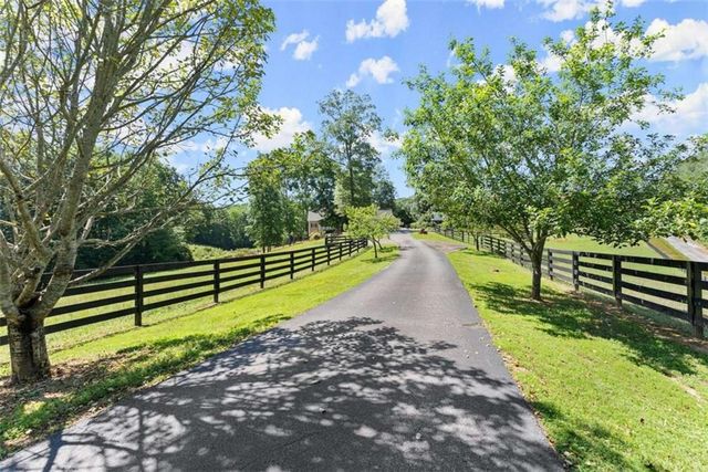 149 Ratcliff Drive, Dawsonville, GA 30534