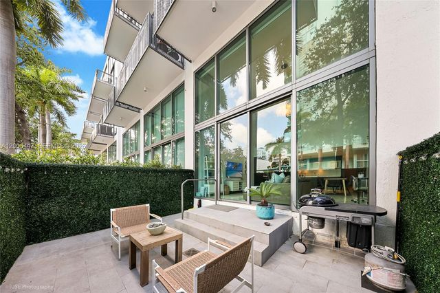 6000 Collins Ave 118, Miami Beach, FL 33140