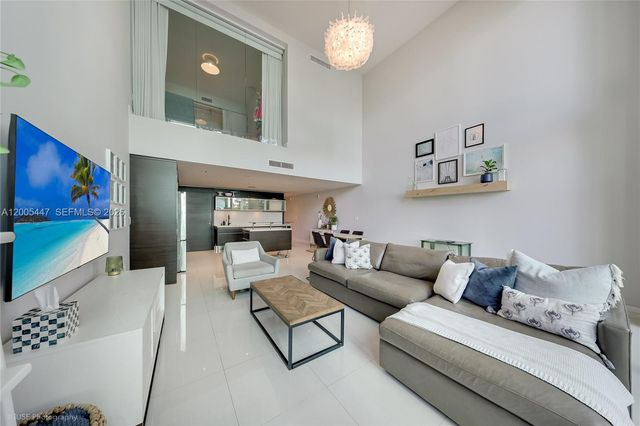 6000 Collins Ave 118, Miami Beach, FL 33140