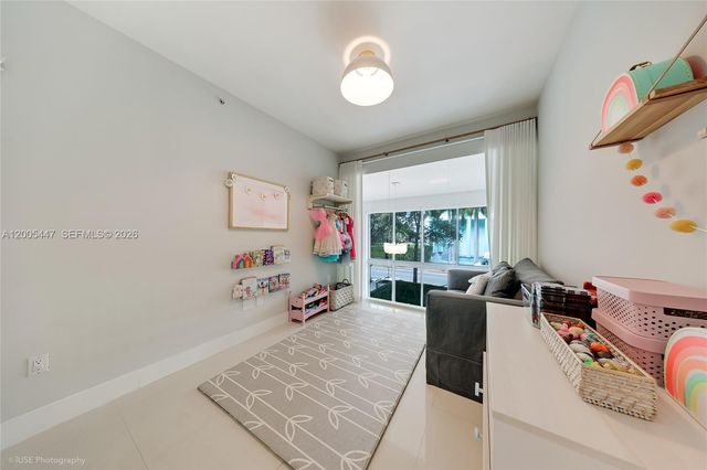 6000 Collins Ave 118, Miami Beach, FL 33140