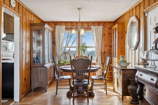 155 W Piney Rd, Dickson, TN 37055