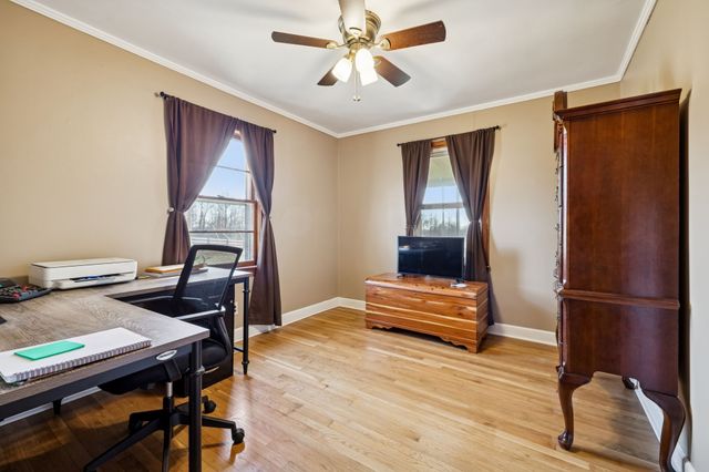 155 W Piney Rd, Dickson, TN 37055