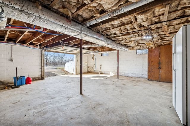 155 W Piney Rd, Dickson, TN 37055