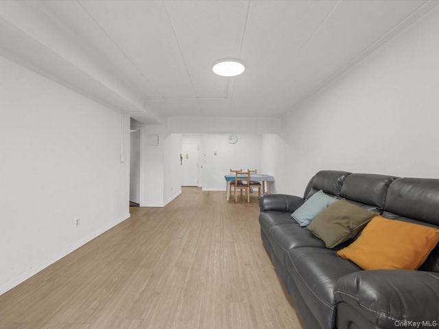 139-35 35th Avenue 3B, Flushing, NY 11354