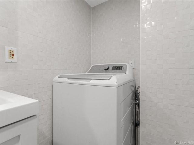 139-35 35th Avenue 3B, Flushing, NY 11354