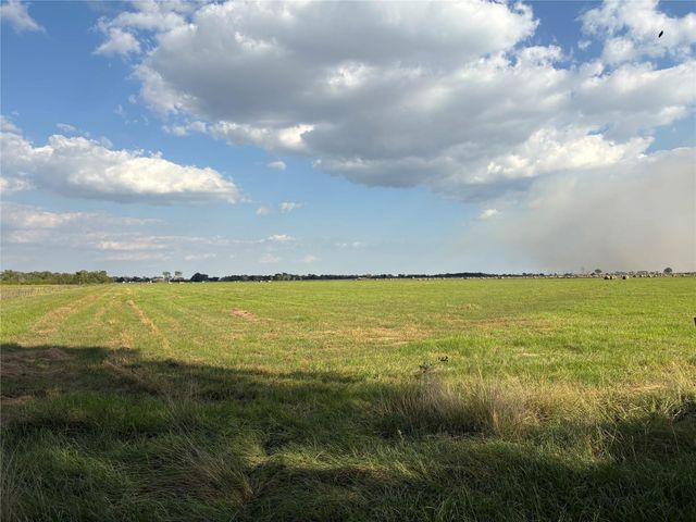 4282 S Thompson Road Road S, Beaumont, TX 77713