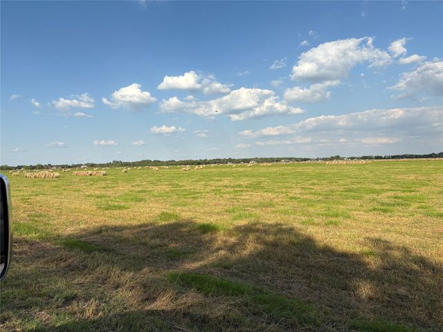 4282 S Thompson Road Road S, Beaumont, TX 77713