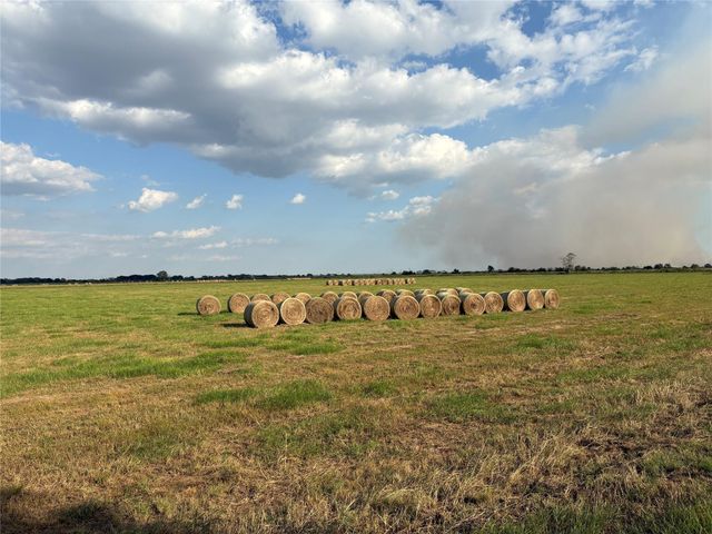 4282 S Thompson Road Road S, Beaumont, TX 77713