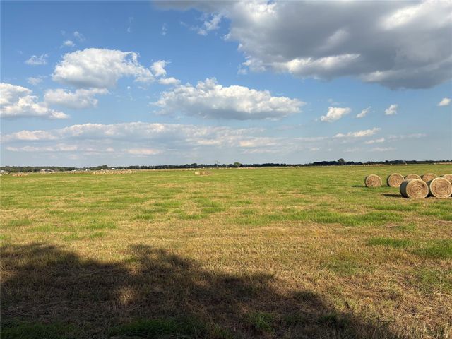 4282 S Thompson Road Road S, Beaumont, TX 77713