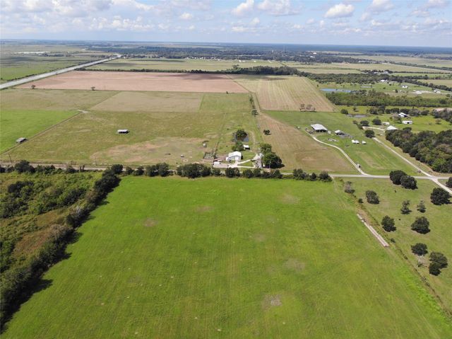 4282 S Thompson Road Road S, Beaumont, TX 77713