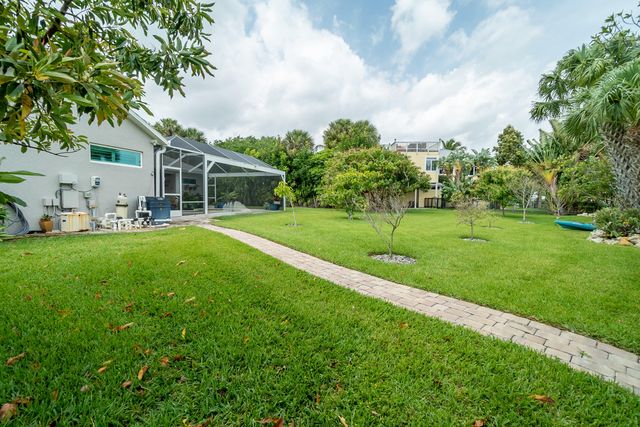 1714 Coconut Drive, Fort Pierce, FL 34949