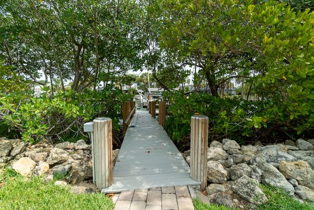 1714 Coconut Drive, Fort Pierce, FL 34949