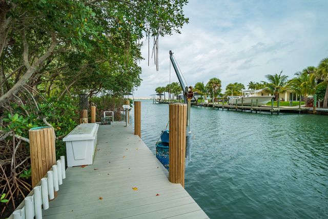 1714 Coconut Drive, Fort Pierce, FL 34949