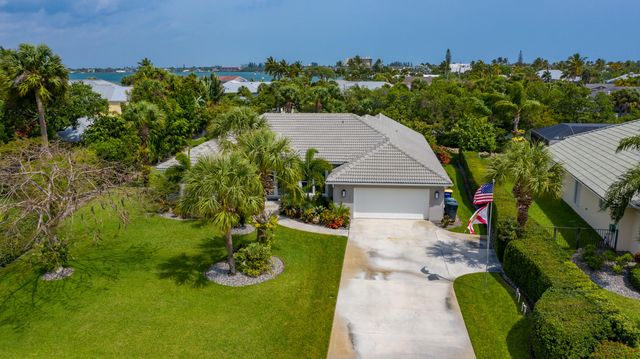 1714 Coconut Drive, Fort Pierce, FL 34949