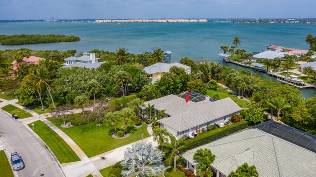 1714 Coconut Drive, Fort Pierce, FL 34949