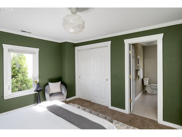 721 Ne ROSELAWN St, Portland, OR 97211