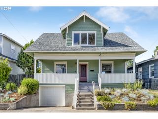 721 Ne ROSELAWN St, Portland, OR 97211