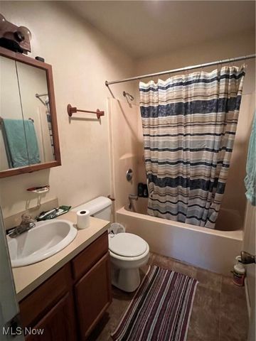 902 & 904 E 13th Street, Ashtabula, OH 44004