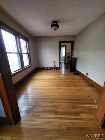 61 North Lyon Street, Batavia City, NY 14020