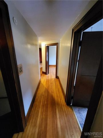 61 North Lyon Street, Batavia City, NY 14020