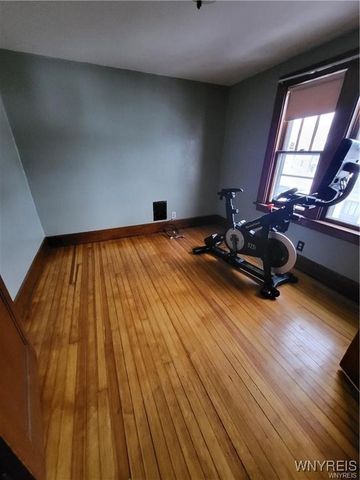 61 North Lyon Street, Batavia City, NY 14020