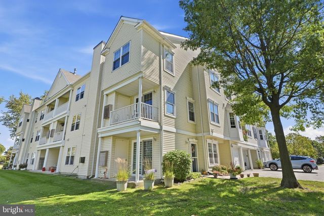 5209 RIVERFRONT DR, Palmyra, NJ 08065