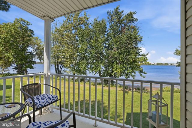 5209 RIVERFRONT DR, Palmyra, NJ 08065