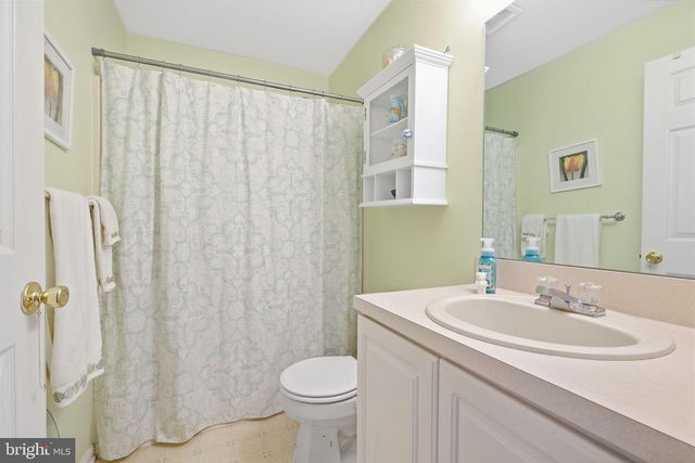 5209 RIVERFRONT DR, Palmyra, NJ 08065