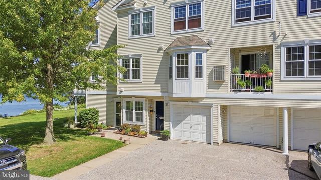 5209 RIVERFRONT DR, Palmyra, NJ 08065