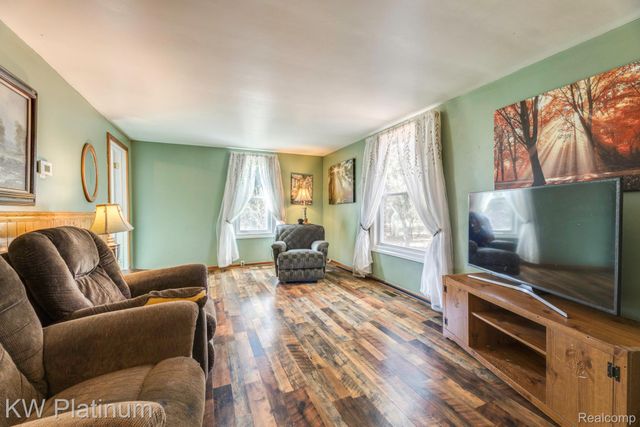 6674 Welch Road, Yale, MI 48097