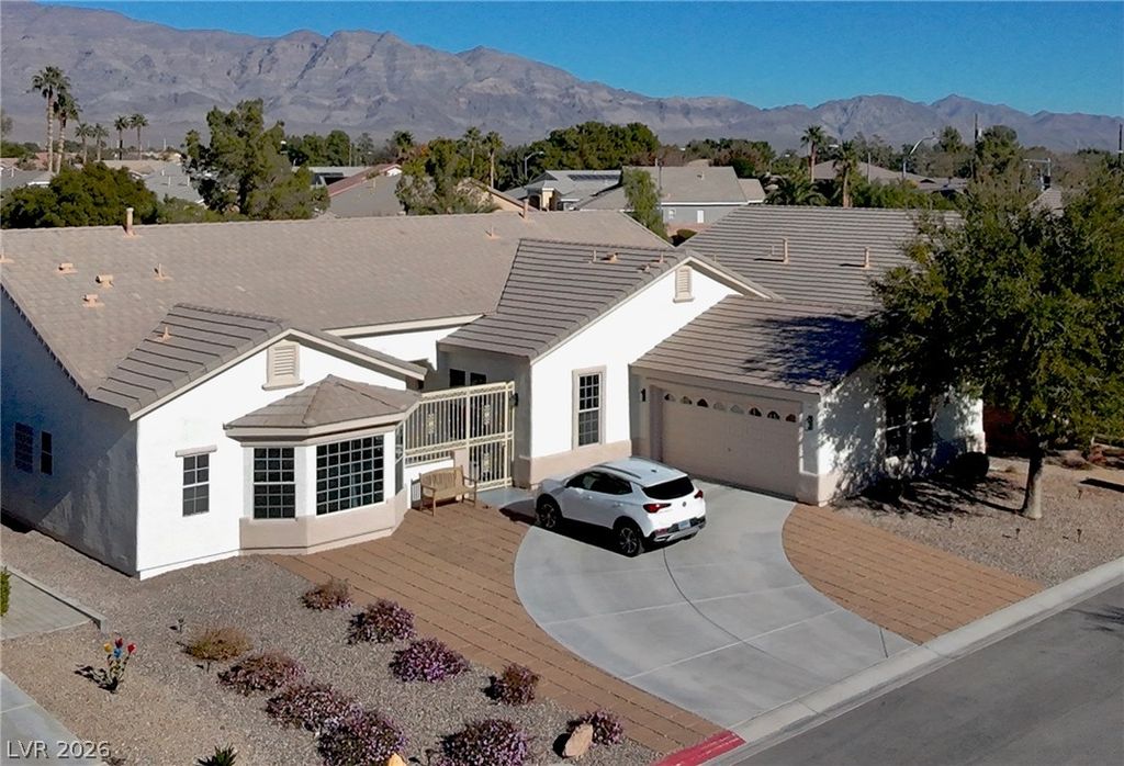 5422 Nestled Moon Court, Las Vegas, NV 89131