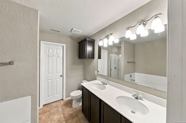 478 HARVEST PT, Selma, TX 78154