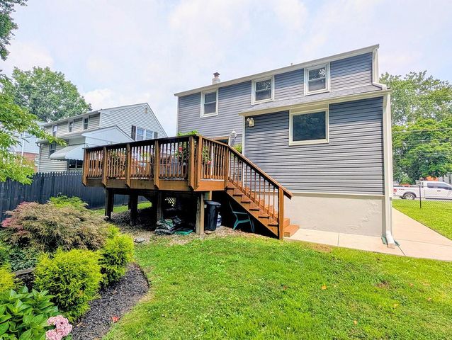 640 PENNSYLVANIA AVE, Prospect Park, PA 19076