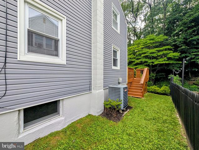 640 PENNSYLVANIA AVE, Prospect Park, PA 19076