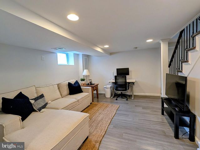 640 PENNSYLVANIA AVE, Prospect Park, PA 19076