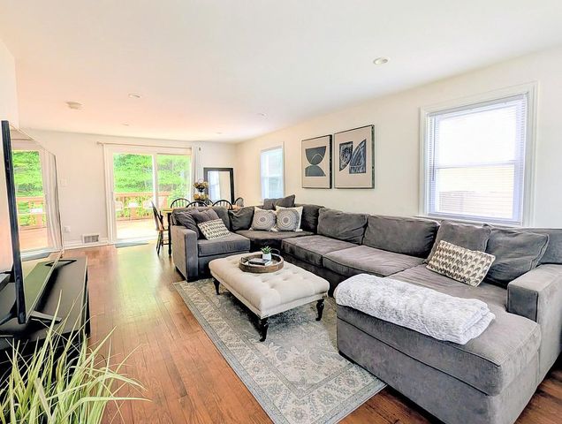 640 PENNSYLVANIA AVE, Prospect Park, PA 19076