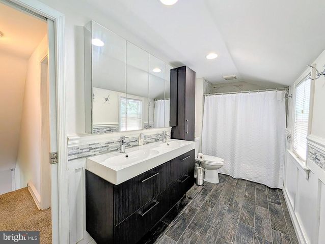 640 PENNSYLVANIA AVE, Prospect Park, PA 19076