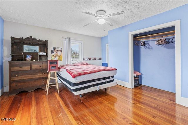 104 Maple Street, Glade Spring, VA 24340