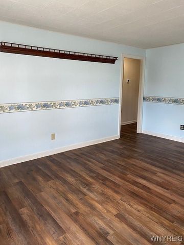 528 Florence Avenue, Ridgeway, NY 14103