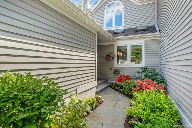 229 Boulder Ridge Road, Scarsdale, NY 10583