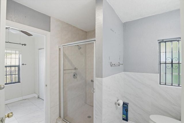 1320 NW 86th St, Miami, FL 33147