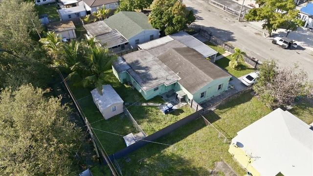 1320 NW 86th St, Miami, FL 33147