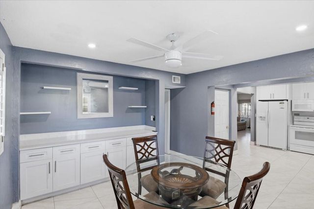 1320 NW 86th St, Miami, FL 33147