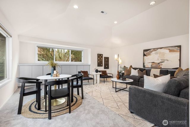 18206 NW Montreux Drive, Issaquah, WA 98027