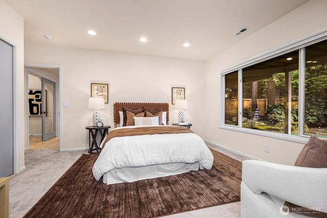 18206 NW Montreux Drive, Issaquah, WA 98027