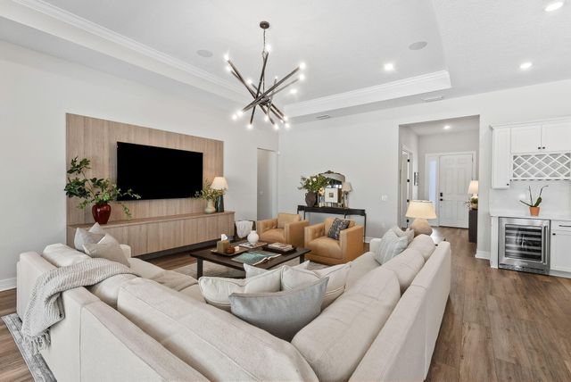 12705 Nevins Lane, Palm Beach Gardens, FL 33412