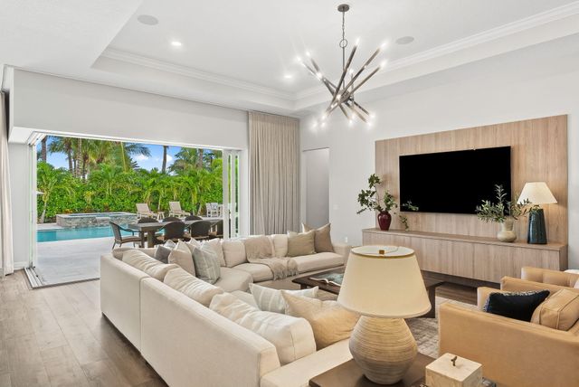 12705 Nevins Lane, Palm Beach Gardens, FL 33412