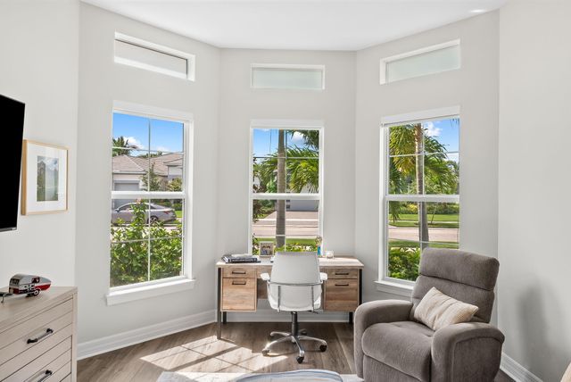 12705 Nevins Lane, Palm Beach Gardens, FL 33412