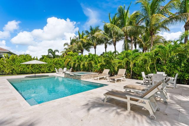 12705 Nevins Lane, Palm Beach Gardens, FL 33412